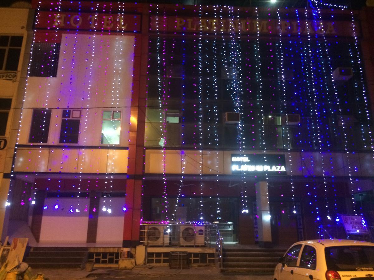 Hotel Platinum Plaza Rohtak Exterior foto